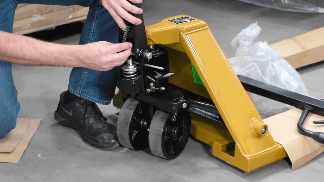 Methods to Fix a Pallet Jack Not Lifting